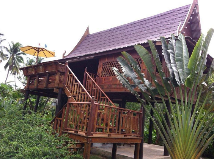 พาน้องหมาเที่ยวอัมพวาพักที่บ้านสวนลีลาวดี อัมพวา