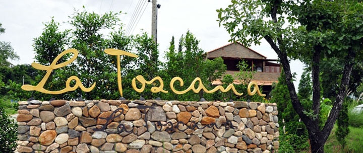 พาน้องหมาเที่ยวและพักได้ที่ลา ทอสคานา La Toscana สวนผึ้งราชบุรี