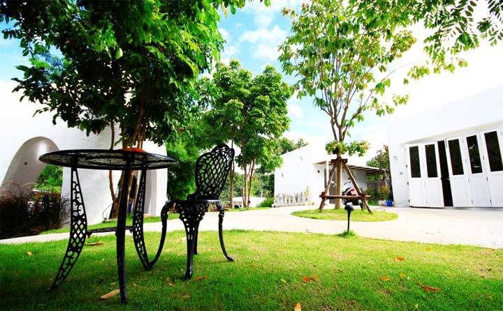 อริสโต ชิค รีสอร์ท แอนด์ ฟาร์ม รีสอร์ทสวนผึ้งน้องหมาพักได้