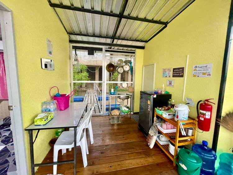 ที่พักอ่างทางหมาพักได้