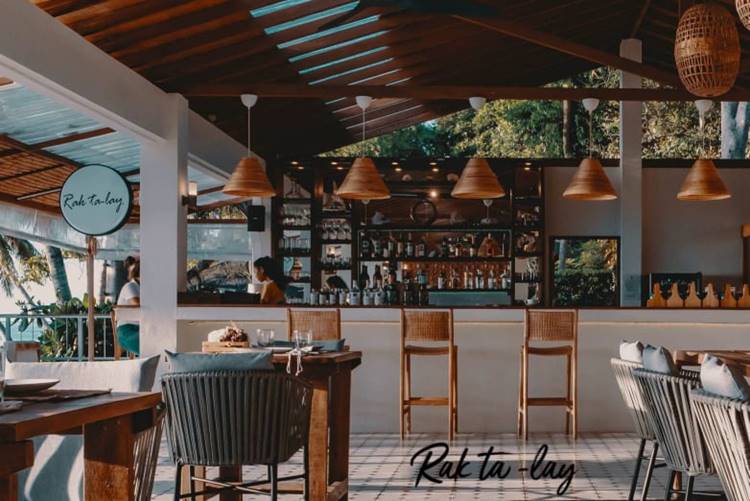 ที่พักหาดทรายรีชุมพรน้องหมาพักได้