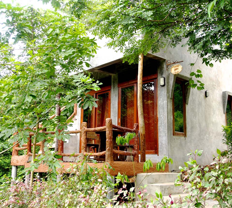 บ้านพราวฟ้าน้องหมาพักได้ สวนผึ้ง