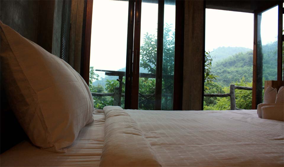 บ้านพราวฟ้าน้องหมาพักได้ สวนผึ้ง