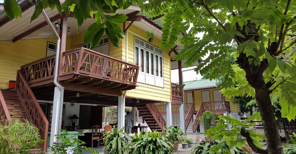 บ้านสวนบางแสนน้องหมาพักได้