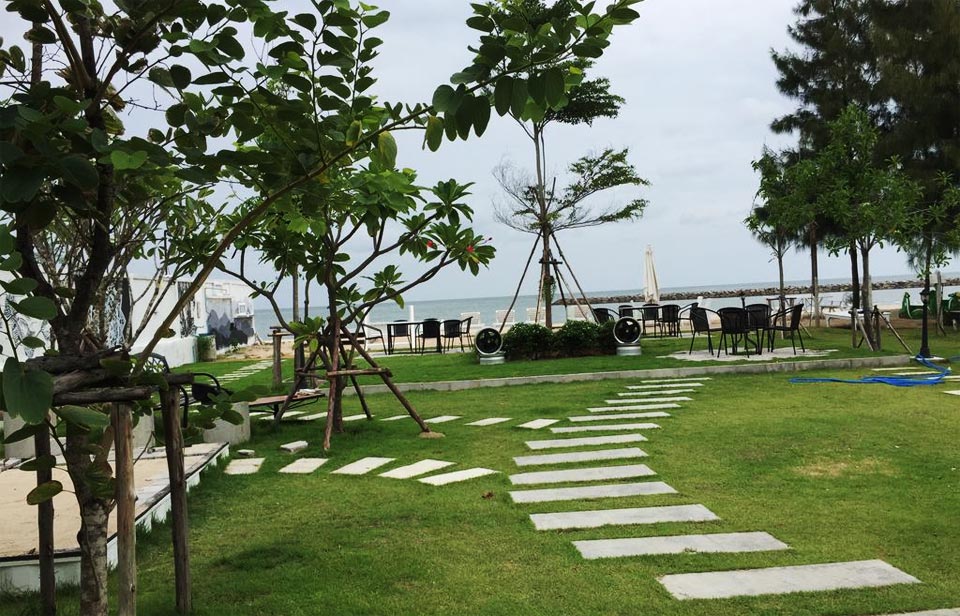 ลอฟท์คาราวานรีสอร์ทน้องหมาพักได้หาดเจ้าสำราญ