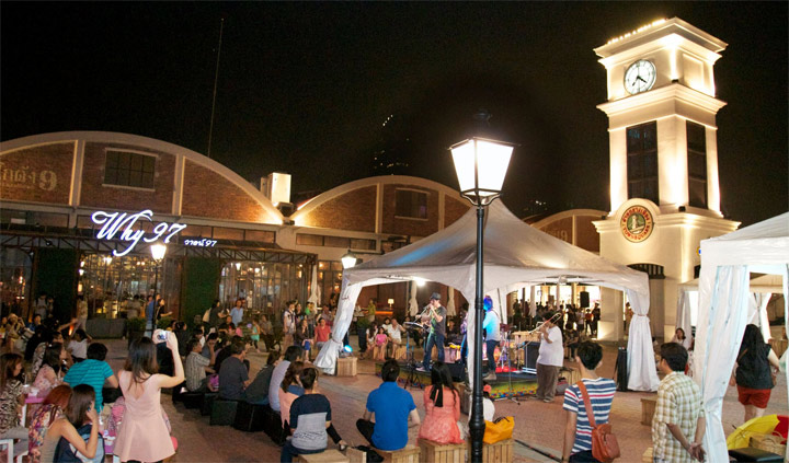 ASIATIQUE The Riverfront เอเชียทีค เดอะ ริเวอร์ฟร้อนท์ น้องหมามาเดินเล่นได้