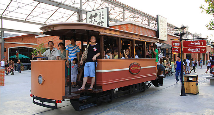 ASIATIQUE The Riverfront เอเชียทีค เดอะ ริเวอร์ฟร้อนท์ น้องหมามาเดินเล่นได้