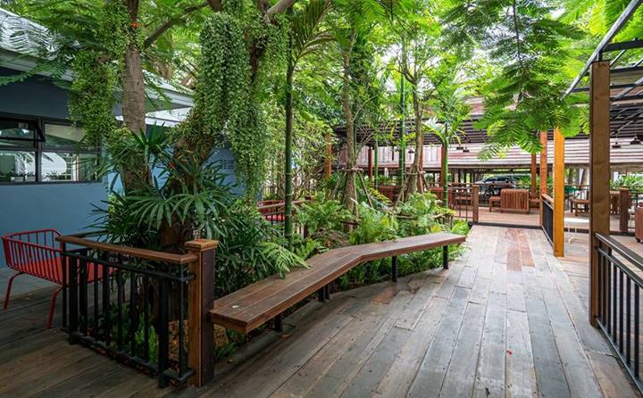 ร้านกาแฟพัทยาน้องหมาเข้าได้